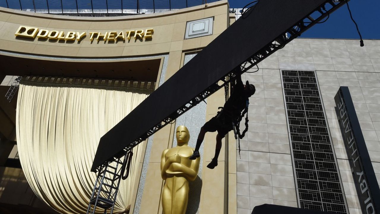 Le Dolby Theater de Los Angeles se prépare pour les Oscars