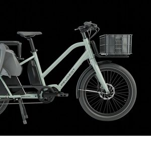 Douze Cycles reprend lui-même la commercialisation des vélos-cargos Peugeot qu'il assemblait déjà.