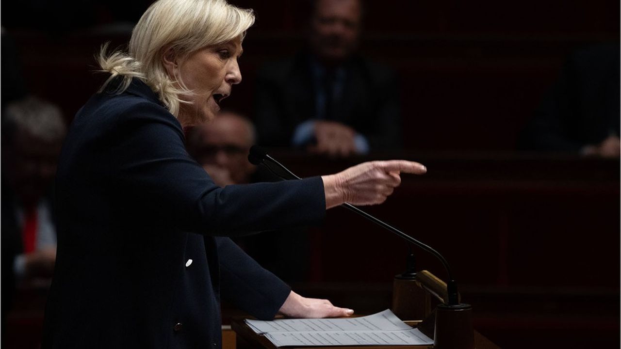 Marine Le Pen attendra ce mardi pour dire ce que vote son parti sur l'accord franco-ukrainien.
