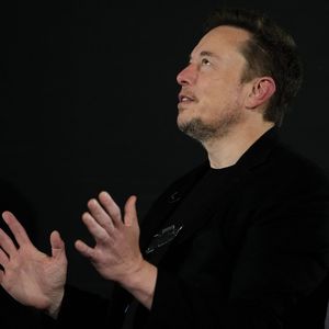 Elon Musk a lancé sa propre start-up d'IA en juillet dernier, xAI. 