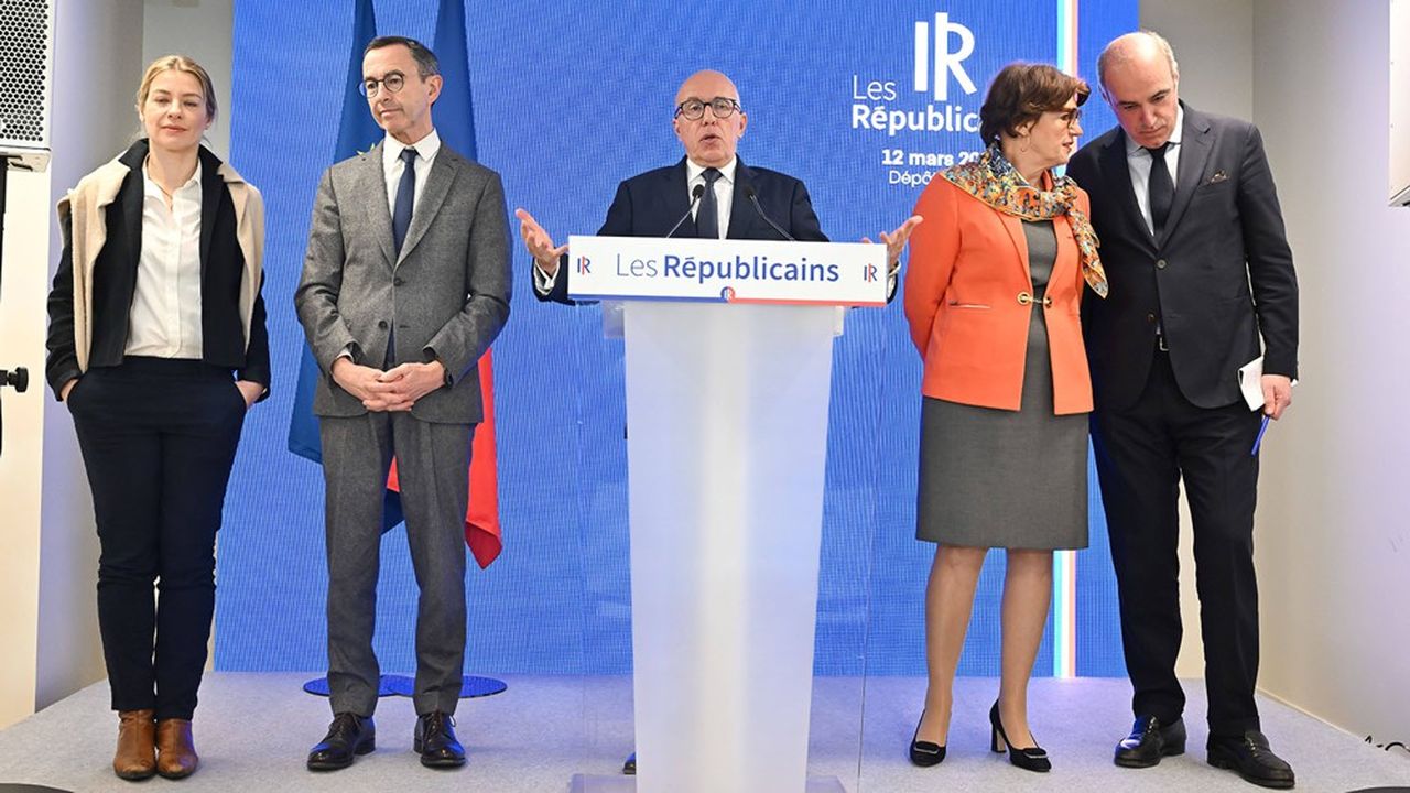 Les Républicains ont décidé d'enclencher une procédure de référendum d'initiative partagée (RIP) (photo : Céline Imart, Bruno Retailleau, Eric Ciotti, Annie Genevard et Olivier Marleix).
