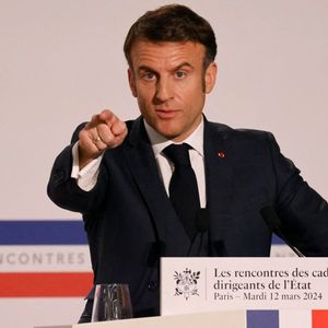 Emmanuel Macron veut une nouvelle étape de déconcentration et de simplification pour les services de l'Etat.