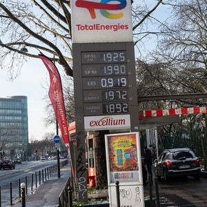 La consommation de carburants a légèrement reculé l'an dernier en France.