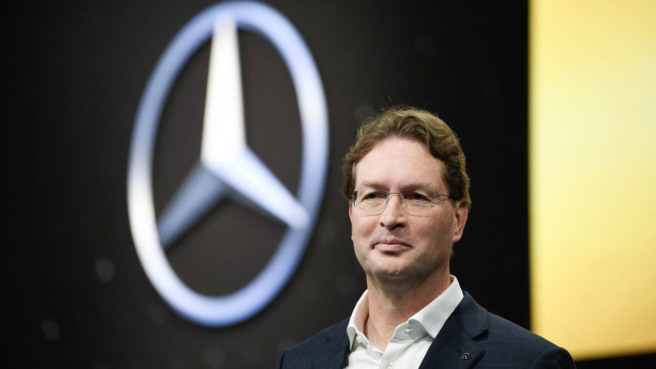 Le patron de Mercedes-Benz, Ola Källenius, compte parmi ses actionnaires de premier rang deux chinois, le groupe automobile chinois SAIC (9,98 %) et Li Shufu (9,69 %).