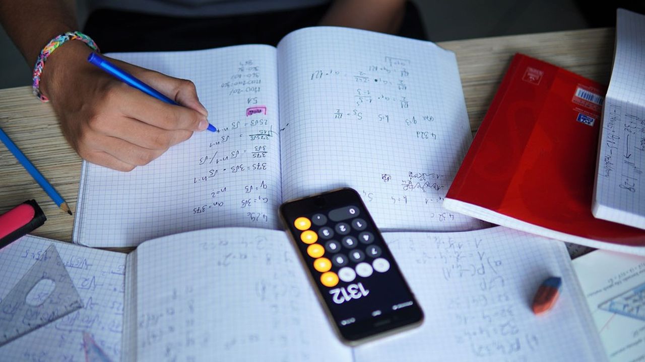 Les mathématiques sont désormais le deuxième enseignement de spécialité le plus choisi par les filles en terminale.