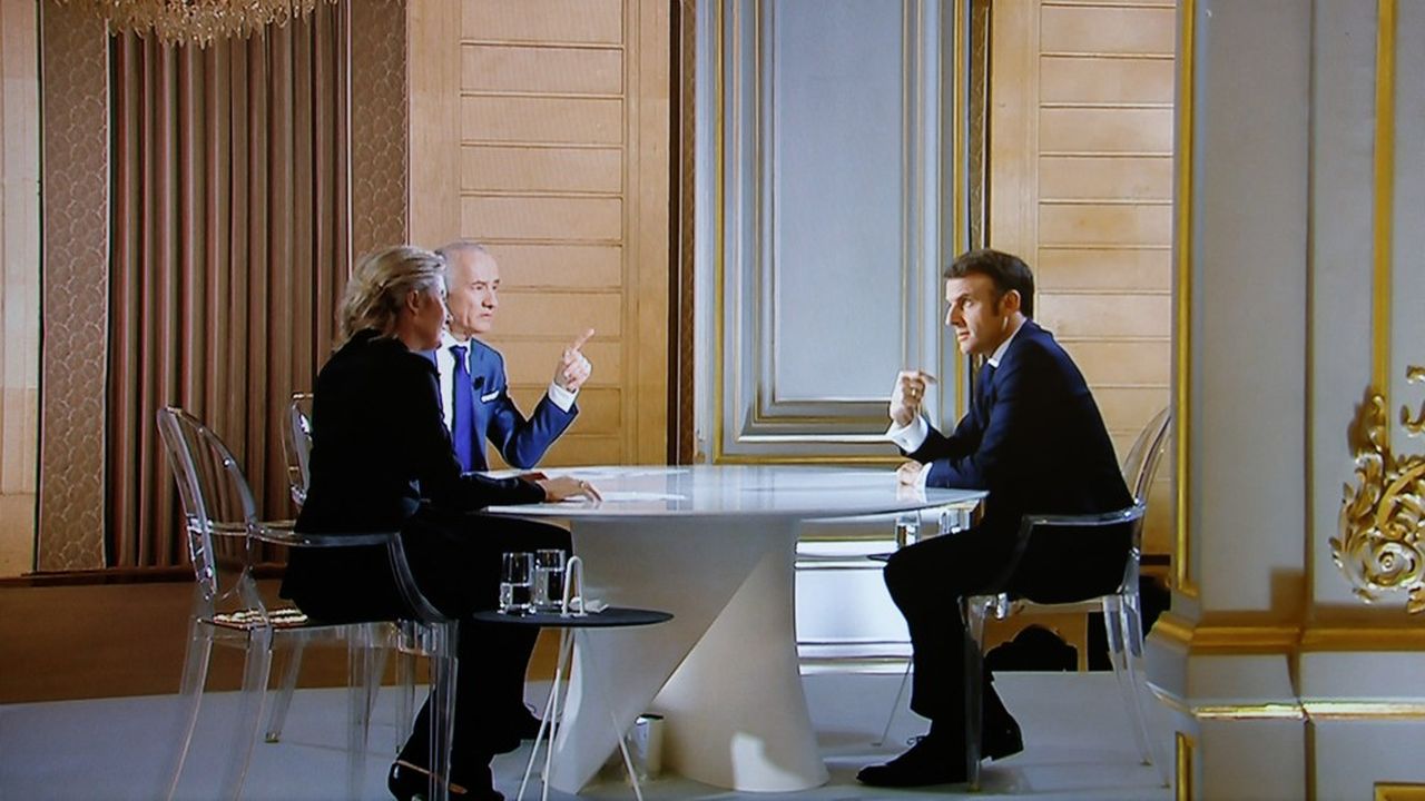 Emmanuel Macron a pris la parole jeudi soir lors d'une interview au journal de 20 heures de TF1 et France 2.