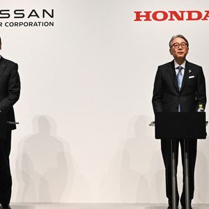Makoto Uchida, le PDG de Nissan, et Toshihiro Mibe, le président de Honda, ont annoncé, ce vendredi, le lancement de pourparlers formels afin de définir un partenariat stratégique entre leurs deux groupes.