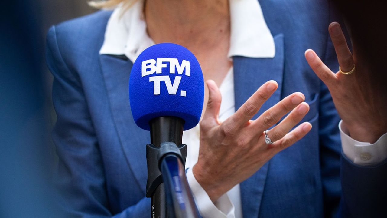 BFMTV reste leader d'audiences parmi les chaînes d'information en continu, même si CNews la talonne de plus en plus.