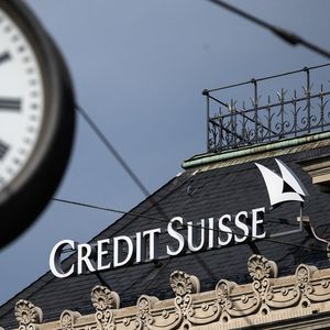 Inattendue et, pour beaucoup, inadmissible, la décision du régulateur suisse d'effacer d'un coup quelque 16 milliards de francs suisses de titres Additional Tier 1 (AT1) de Credit Suisse avait - un temps - tétanisé les investisseurs.