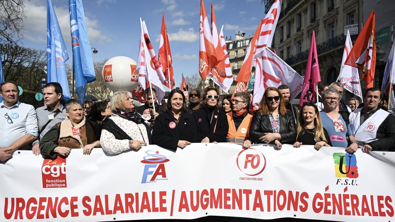 Un carré de tête très féminin dans la manifestation ce mardi à Paris.