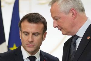 Renault, La Poste, ADP ou la SNCF, les discussions sur la gouvernance des fleurons de l'Etat - rutilants ou décrépis -, vont bon train entre le sommet du gouvernement et l'Agence des participations de l'Etat.