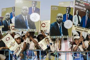 Des supporters du candidat Amadou Ba, le candidat de la coalition présidentielle.