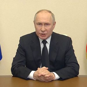 « Du côté ukrainien, un passage avait été préparé pour que les terroristes franchissent la frontière », a expliqué Vladimir Poutine dans son intervention télévisée samedi.