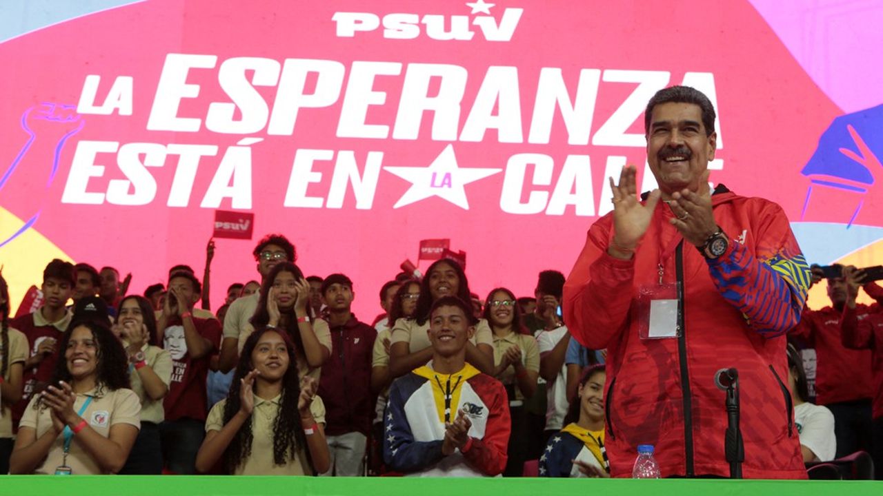 Nicolas Maduro candidate pour un troisième mandat de six ans.