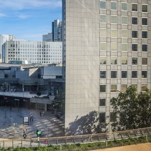Seclab compte d�ésormais des bureaux à La Défense, dans la tour Landscape.