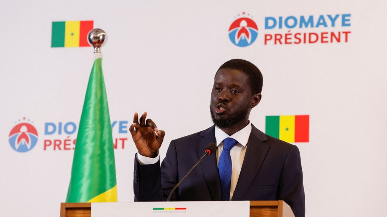 Dès lundi soir, le président élu du Sénégal, Bassirou Diomaye Faye, a tenu à tendre la main à ses adversaires et à rassurer les partenaires internationaux du pays.