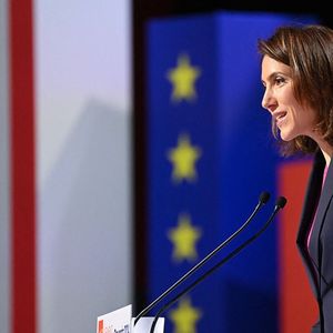 Tête de liste de la majorité depuis un mois, Valérie Hayer a passé les premières étapes. Mais le camp Macron compte surtout sur l'implication du président de la République.