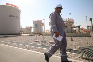 L'économie irakienne dépend à plus de 60 % du pétrole. Ici, le gigantesque champ de Rumaila.