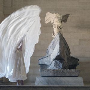 « Danses non humaines », de Jérôme Bel et Estelle Zhong Mengual, ici au Louvre en 2023.