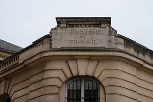 Le ministère du Travail, rue de Grenelle à Paris, où se tiendra la première réunion du Haut Conseil des rémunérations.