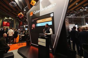 Au Forum InCyber de Lille, le plus gros Salon du secteur, qui se tenait cette semaine, les exposants n'avaient que le mot « IA » à la bouche, pour alerter des nouveaux dangers qui en découlent mais aussi pour vanter de nouvelles techniques de protection.
