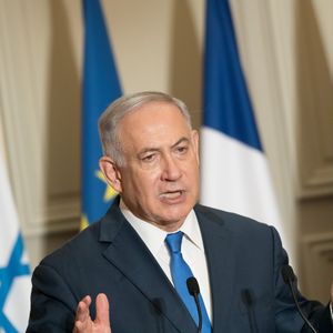 Benjamin Netanyahu, a réitéré son souhait d'interdire la diffusion de la chaîne qatarie Al Jazeera.