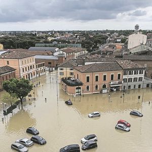 Vue aérienne des inondations à Lugo, près de Ravenne, le 18 mai 2023.