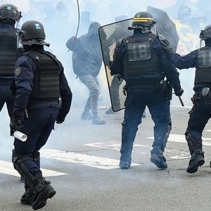 Les effectifs de CRS et de gendarmes mobiles sont restés stables depuis dix ans (Photo : le 25 février 2023, à Saint-Brevin-les-Pins).