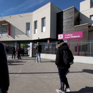 Nicole Belloubet a annoncé une enquête administrative après l'agression d'une élève de 14 ans devant son collège, mardi, à Montpellier.