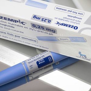 En France, l'Ozempic (Novo Nordisk) est uniquement prescrit à des patients souffrant du diabète mais l'Assurance maladie constate une hausse des détournements.