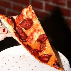 Jay's Pizza, la version américaine de la pizza, vendue en slice.