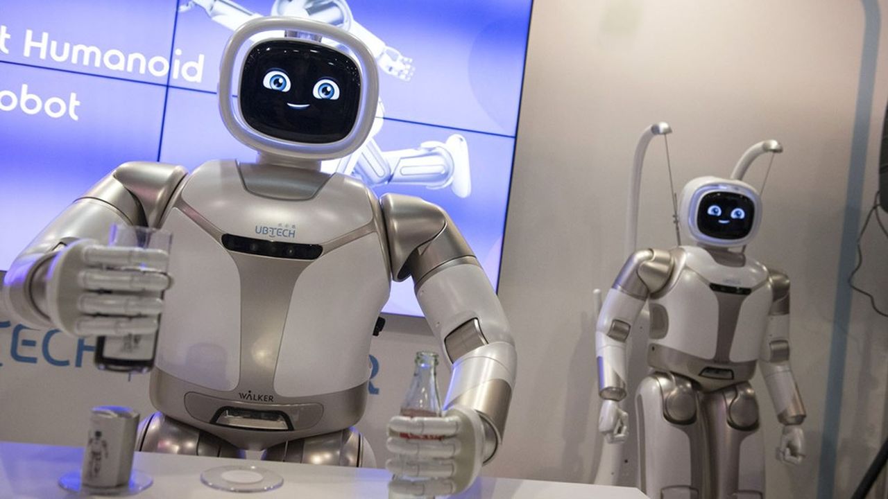 Des robots Walker de UBTech Robotics lors du CES 2020 à Las Vegas.