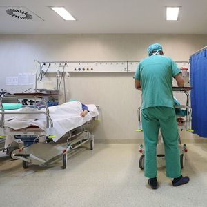 Salle de soins intensifs dans un hôpital de Milan en 2015.