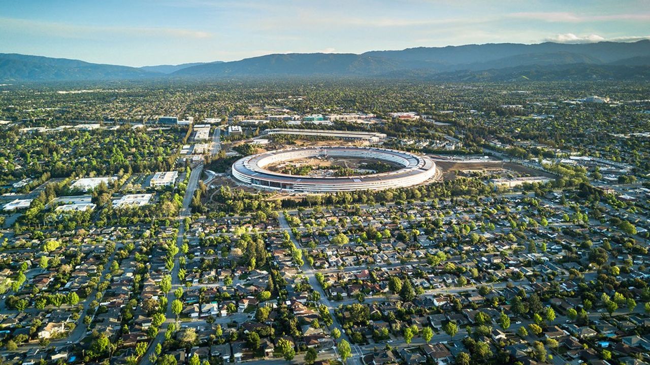 Le campus d'Apple à Cupertino, en Californie. Les cinq plus grosses entreprises américaines de high-tech ont investi 350 milliards de dollars en R&D en 2022.