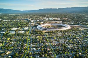 Le campus d'Apple à Cupertino, en Californie. Les cinq plus grosses entreprises américaines de high-tech ont investi 350 milliards de dollars en R&D en 2022.