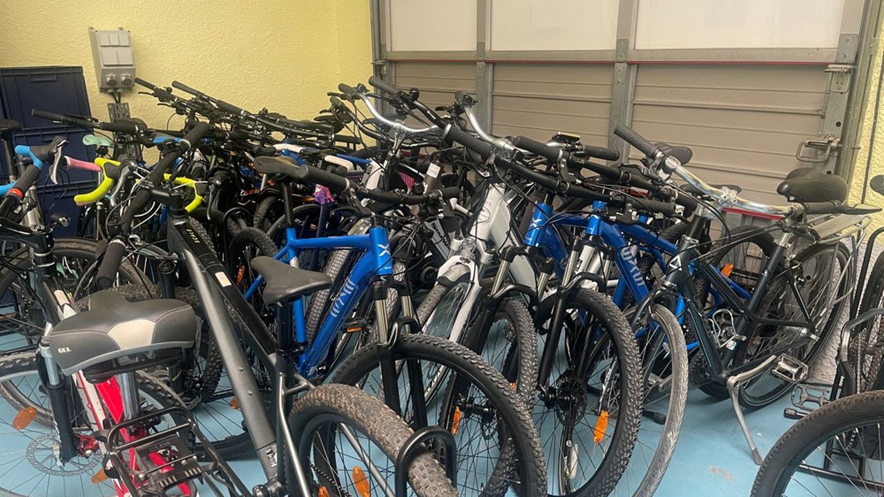 En 2022, le CFA de Mâcon a ouvert une nouvelle formation de  mécanicien cycles  pour former les étudiants à la maintenance de vélos.