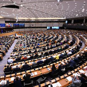 Le vote de mercredi, au Parlement de Bruxelles, s'est déroulé dans une ambiance électrique.