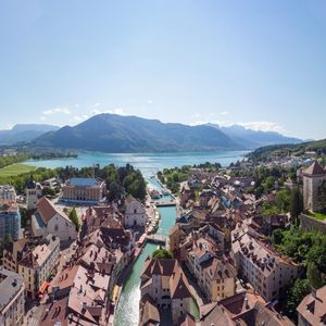 Selon une étude parue ce 10 avril, Annecy fait partie des 10 villes où il est le moins pertinent sur le plan purement financier d'acheter que de louer.