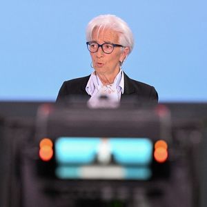 La présidente de la BCE Christine Lagarde a signalé que quelques membres du Conseil des gouverneurs étaient déjà prêts à baisser les taux.