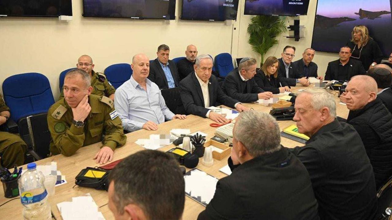Divisés entre « faucons » et pragmatiques, les membres du cabinet de guerre israélien ont du mal à s'accorder.