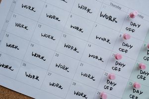 Avec la semaine de quatre jours, certains salariés se déclarent moins stressés et moins fatigués.