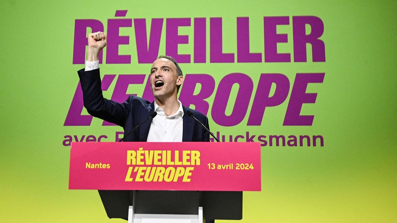 La liste PS-Place publique de Raphaël Glucksmann est créditée de 11 à 13 % des suffrages pour les Européennes de juin prochain.
