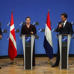 Jens Stoltenberg lance un appel avec les premiers ministres de République tchèque, du Danemark et des Pays-Bas pour renforcer la défense aérienne ukrainienne