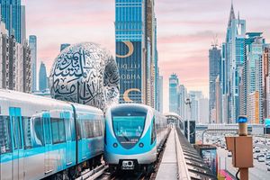 A partir de 2003, Systra a aidé à développer le métro de Dubaï, devenu progressivement le plus long réseau de métro automatique du monde.