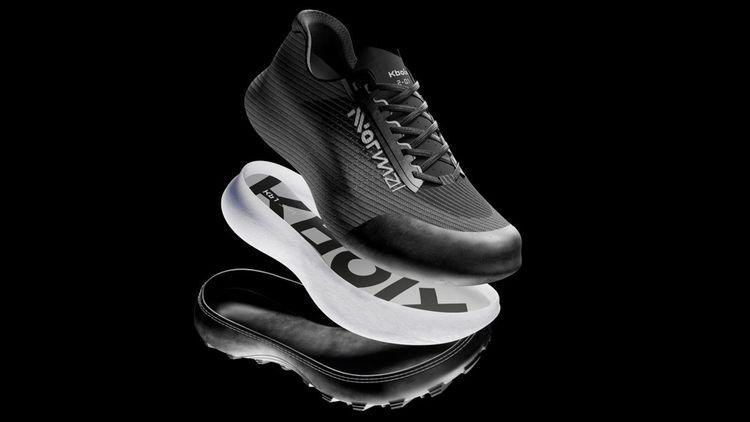 Le « Kboix » permet aux coureurs de changer la semelle intermédiaire de la chaussure en fonction de leurs activités. 