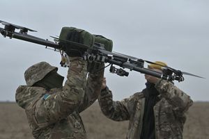 L'armée ukrainienne consomme des dizaines de milliers de drones par mois. Avec un taux d'attrition énorme. Une course technologique est engagée avec les outils de brouillage.