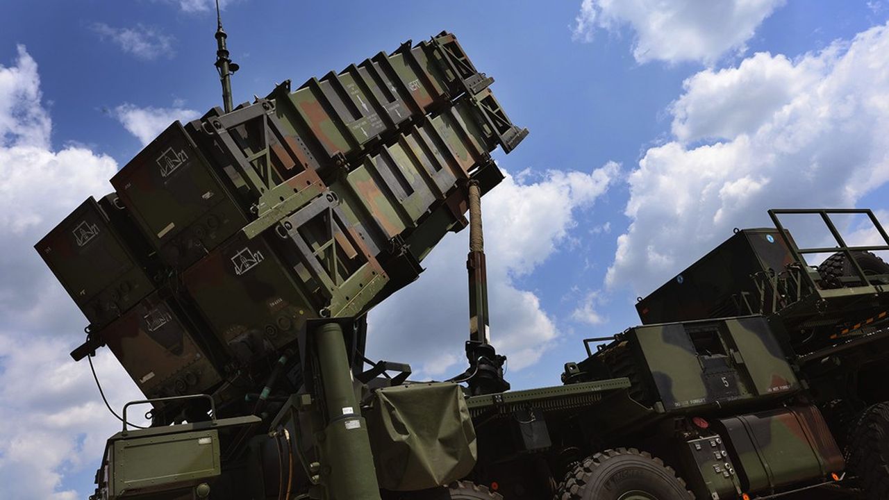 L'Ukraine demande d'urgence sept batteries de missiles de défense aérienne supplémentaires comme le système Patriot américain.