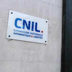 La CNIL met en avant une augmentation du nombre de sanctions en 2023.