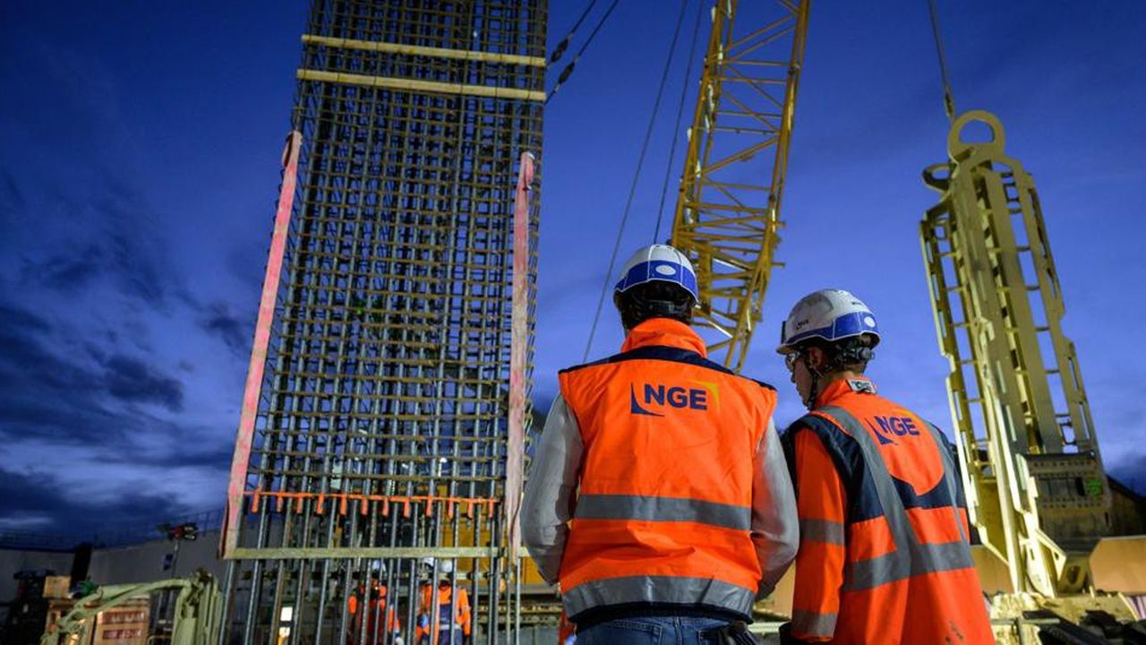 NGE, qui prévoit un chiffre d'affaires de 4,4 milliards d'euros en 2024, réalise 85 % de son activité en France. Créé en 2002, le groupe réunissait 16.340 personnes à la fin de l'année dernière.