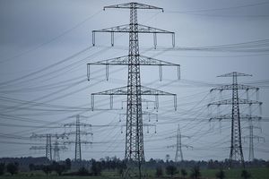 Pour les ménages européens, le prix de l'électricité a bondi en moyenne de 26 % entre aujourd'hui et 2021, estime une étude du portail allemand Verivox.
